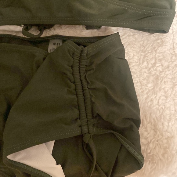 Bathing suit - Picture 2 of 2